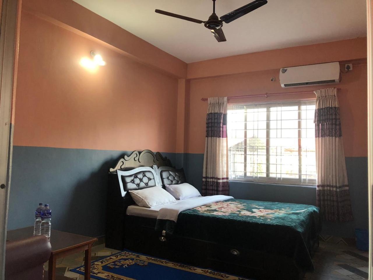 Krishna Inn โพคารา ภายนอก รูปภาพ